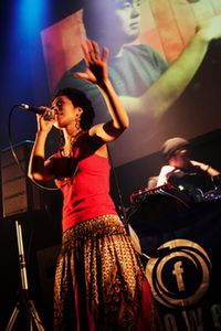 karin&TKZW300.jpg